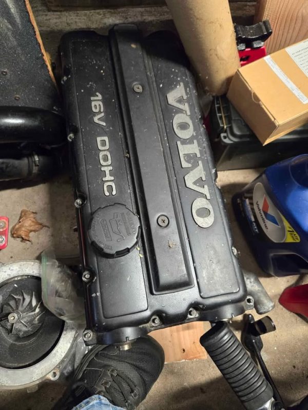 Volvo 16V head - (off B234)